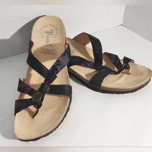 Think Julia Sandel Size 9